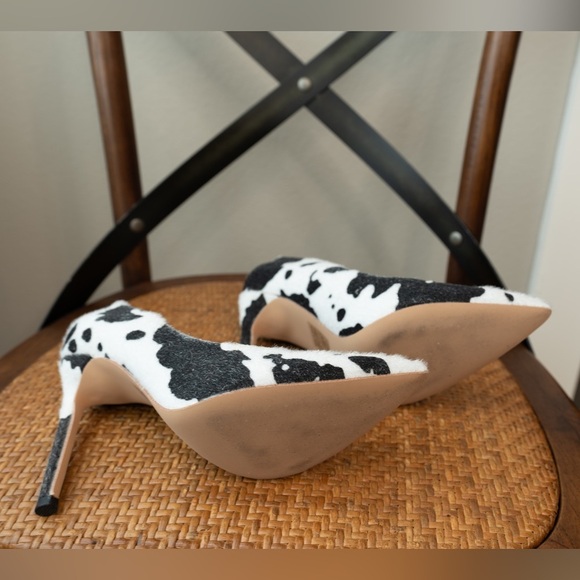 Black + White Print Stiletto Heels - Picture 7 of 13